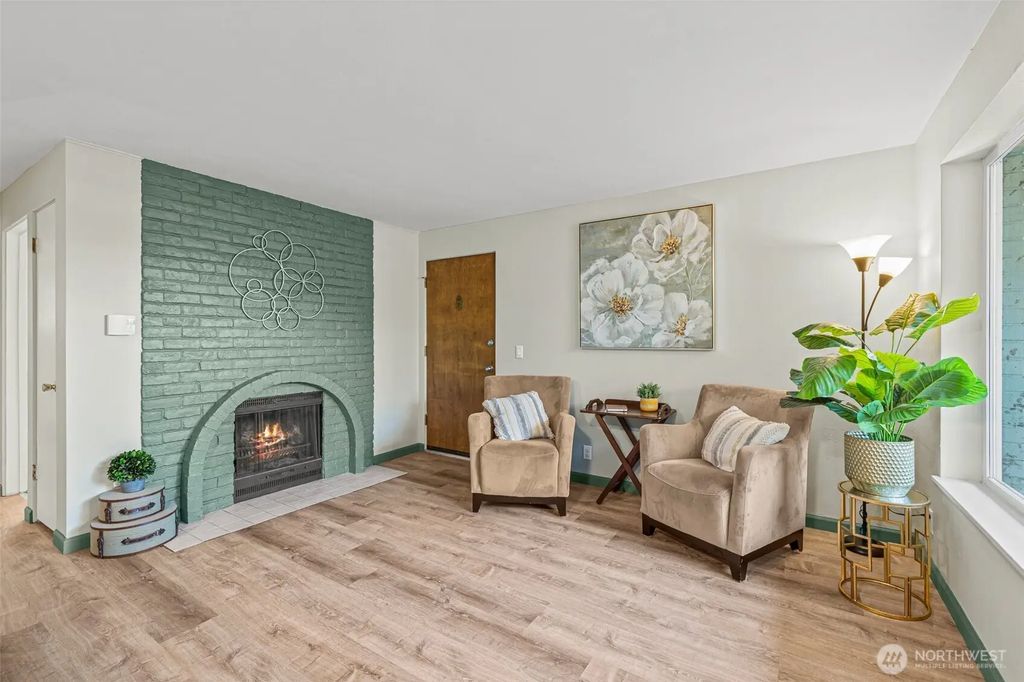 1020 S 230th Street B108, Des Moines