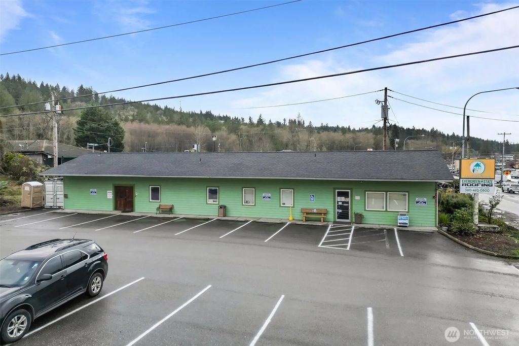 140 Ne State Route 300, Belfair
