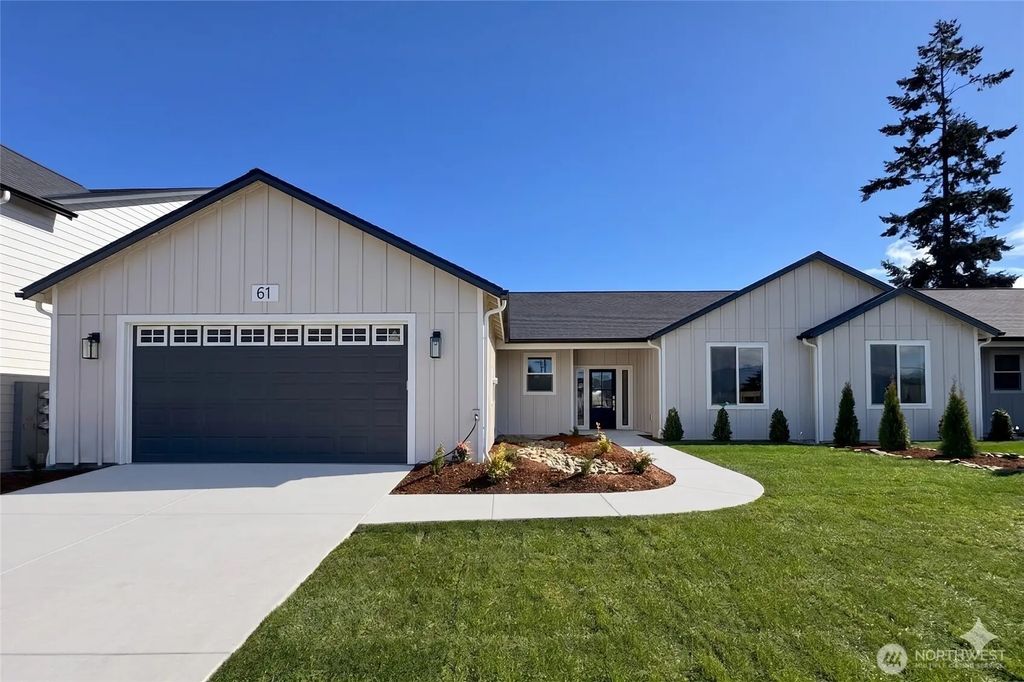 61 Sussex Court 19, Sequim