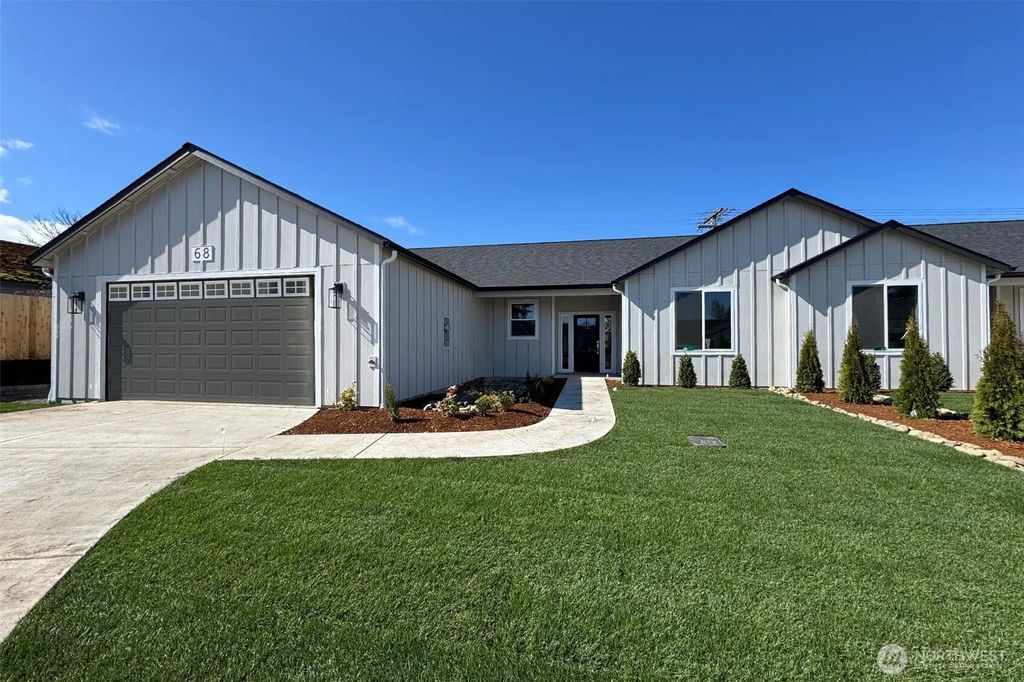 68 Sussex Court 22, Sequim
