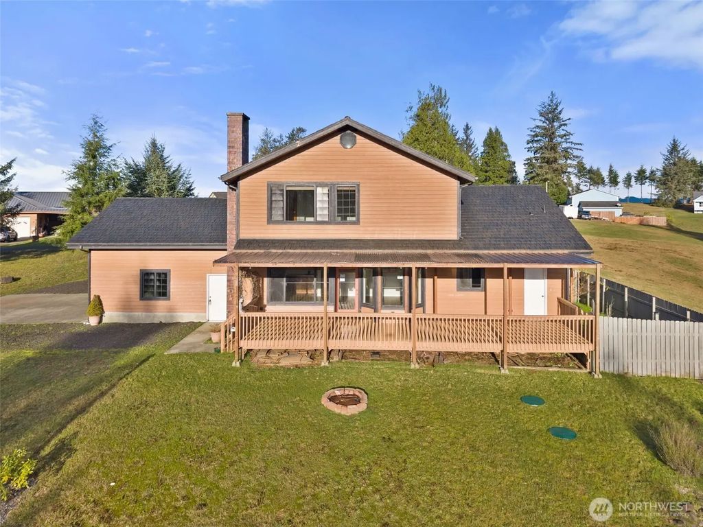 15 Spruce Lane, South Bend