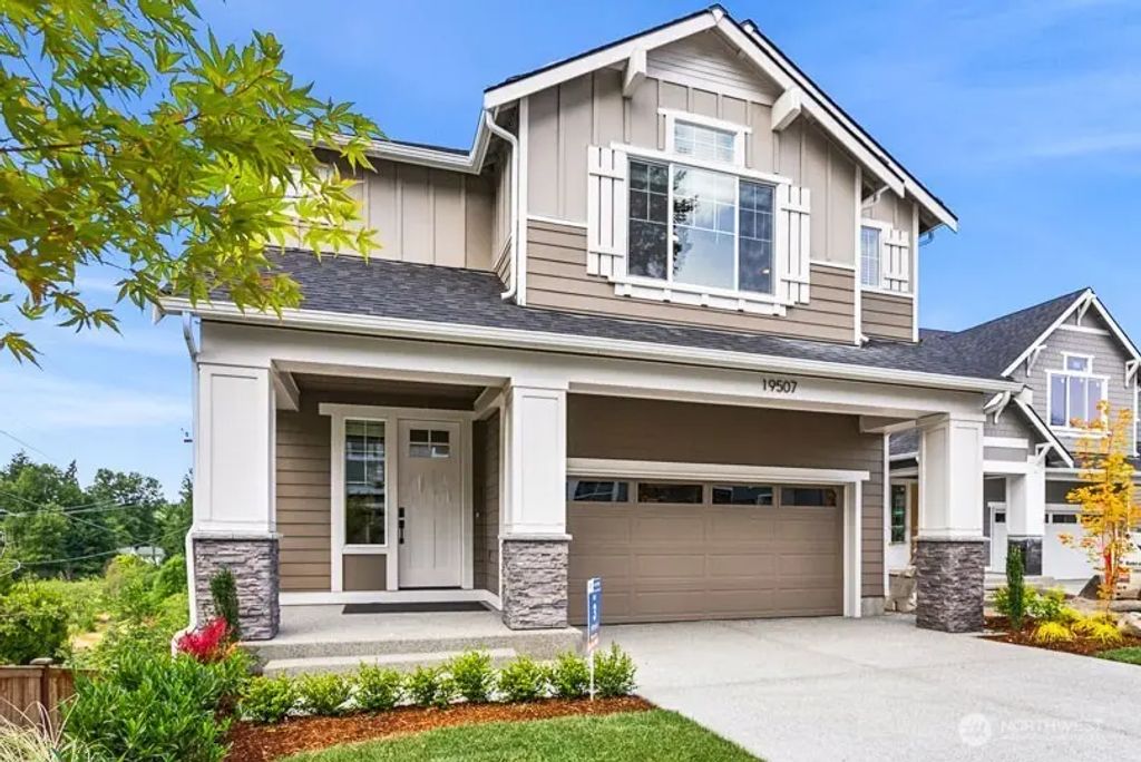 19507 81st Place Ne 3, Kenmore
