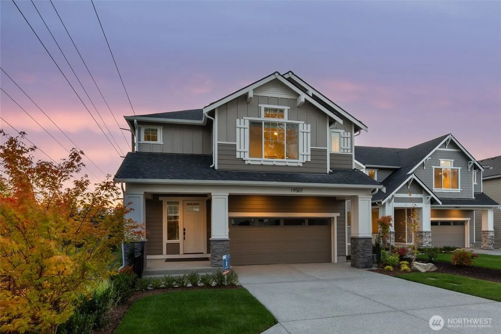19507 81st Place Ne 3, Kenmore