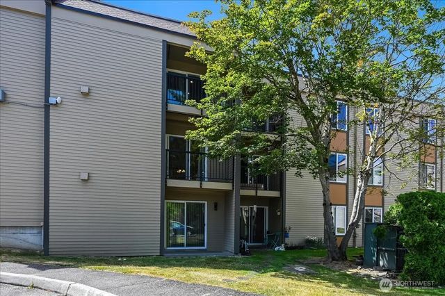 14600 Ne 32nd Street I-16, Bellevue