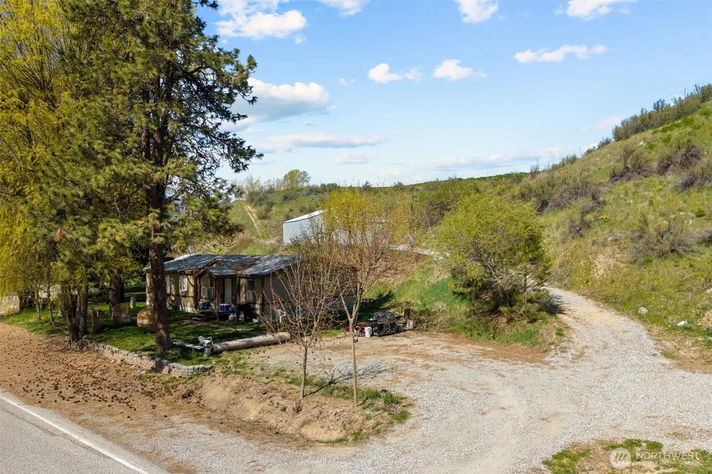 762 Boyd Loop Road, Manson