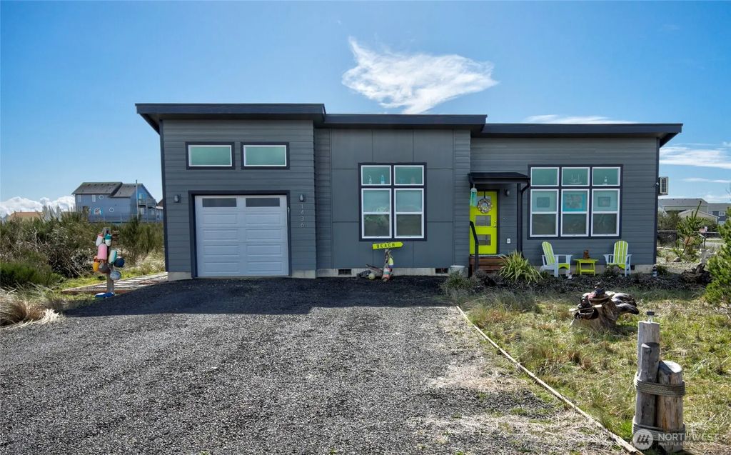 1436 Sand Pebble Avenue Sw, Ocean Shores
