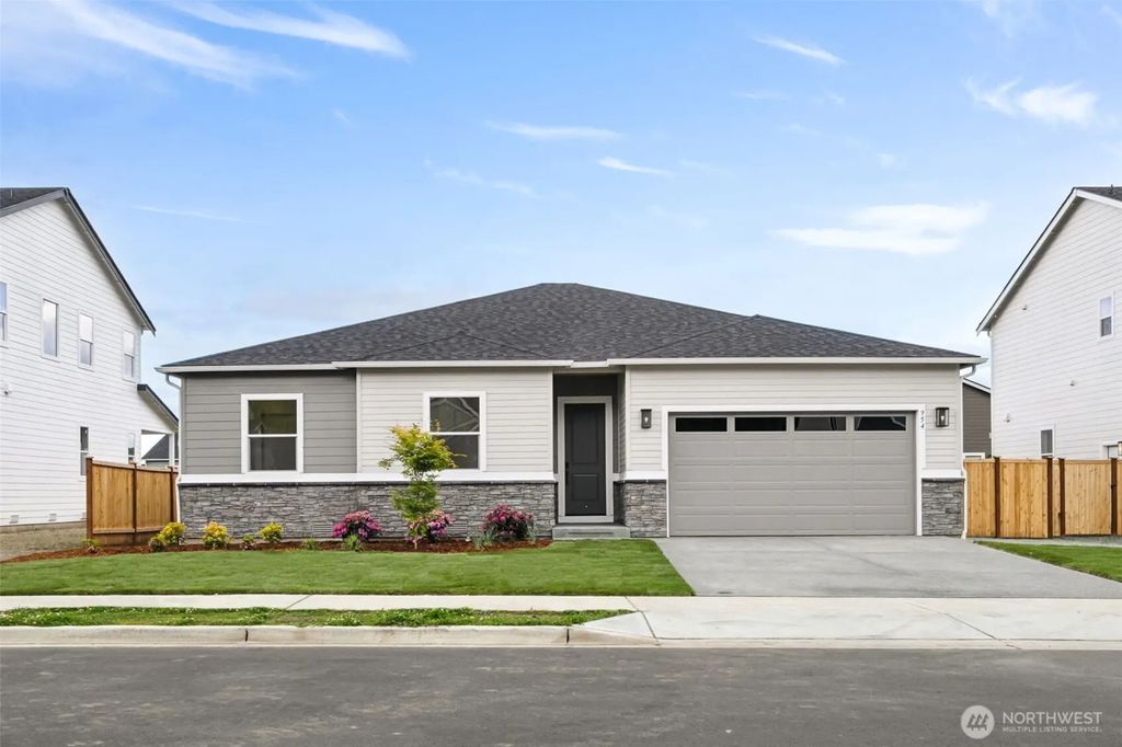 954 Lucas Avenue 23, Buckley