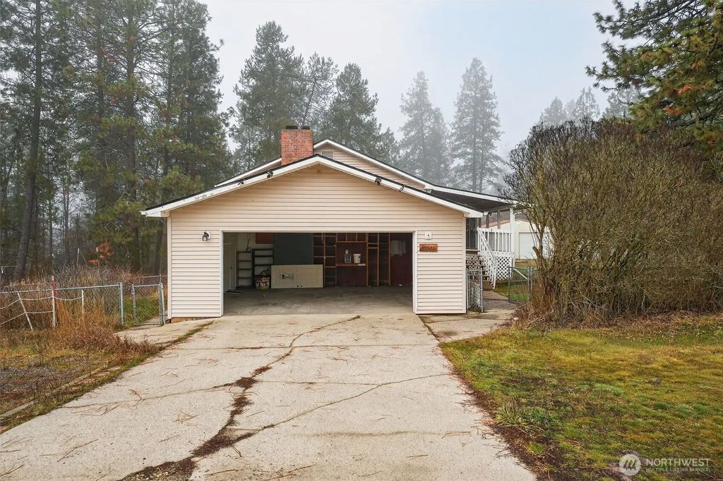 38821 N Newport Highway, Elk