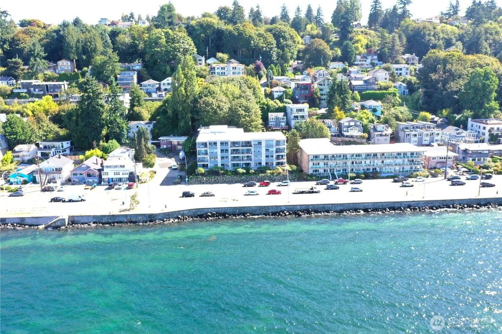 2200 Alki Avenue Sw 103, Seattle