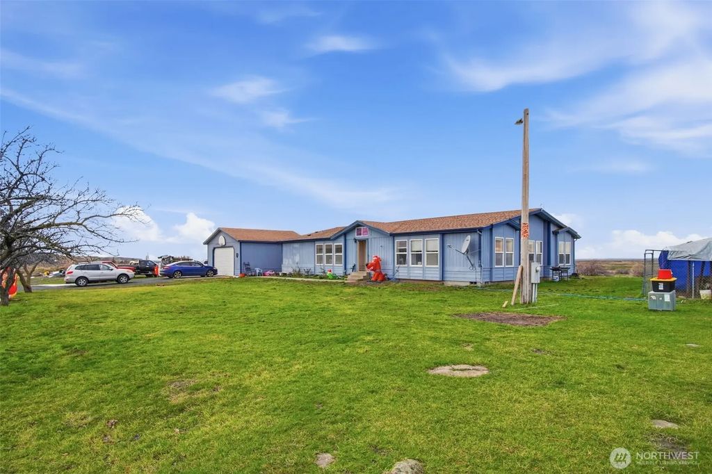 261 Hardy Rd, Lamont