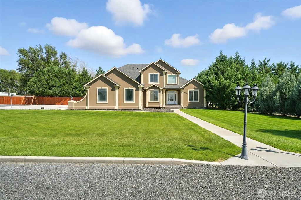 6795 Ne D.8 Road, Moses Lake