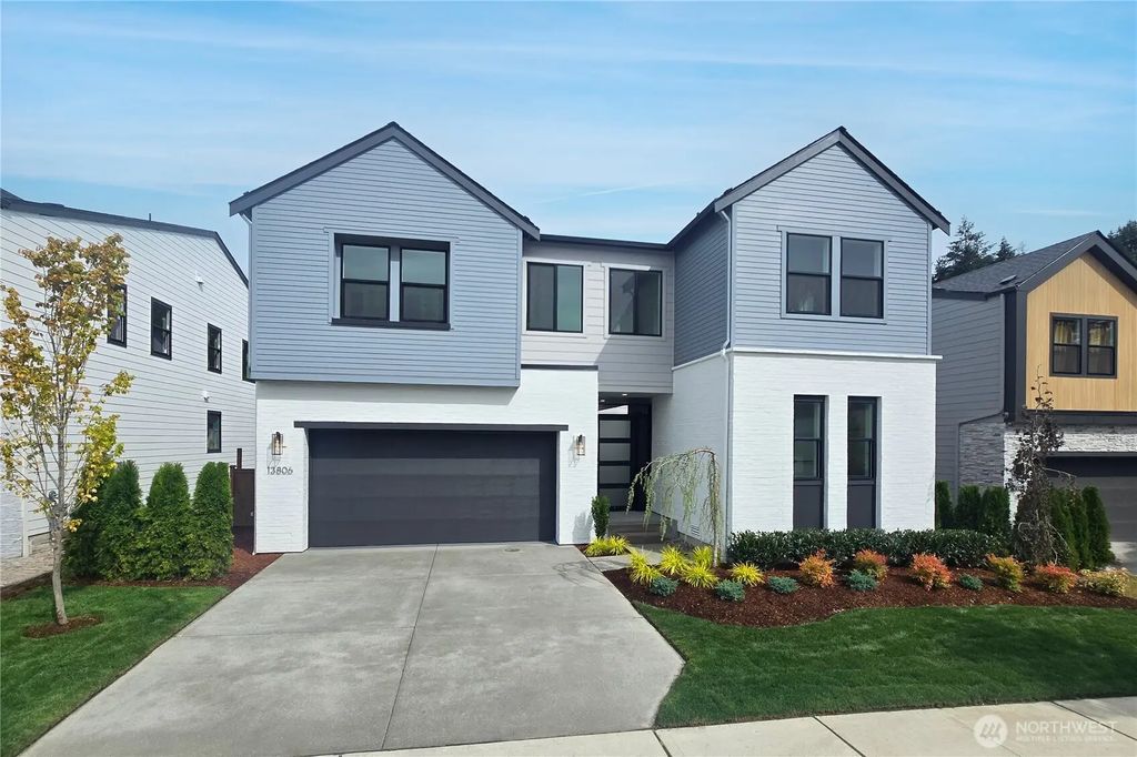 13806 Se 85th Street, Newcastle