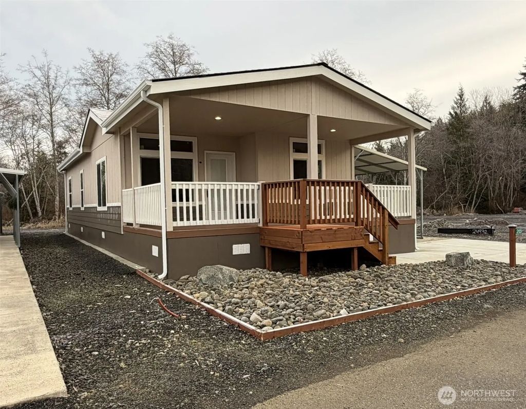 2010 Broadway Avenue 20, Hoquiam