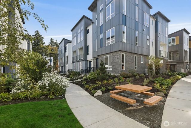 12255 138th Place Ne 1701, Redmond