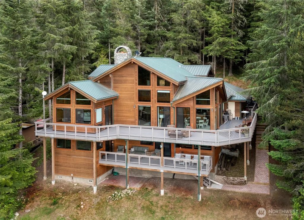 121 Marine Drive, Blakely Island