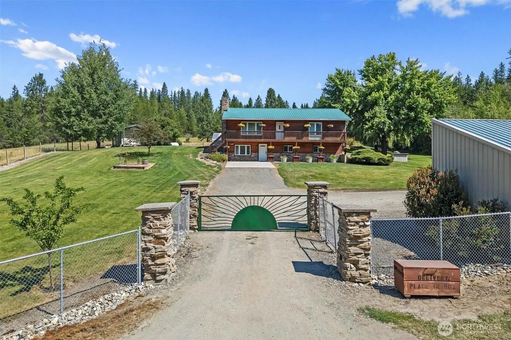 1381 Little Twin Lakes Road, Colville
