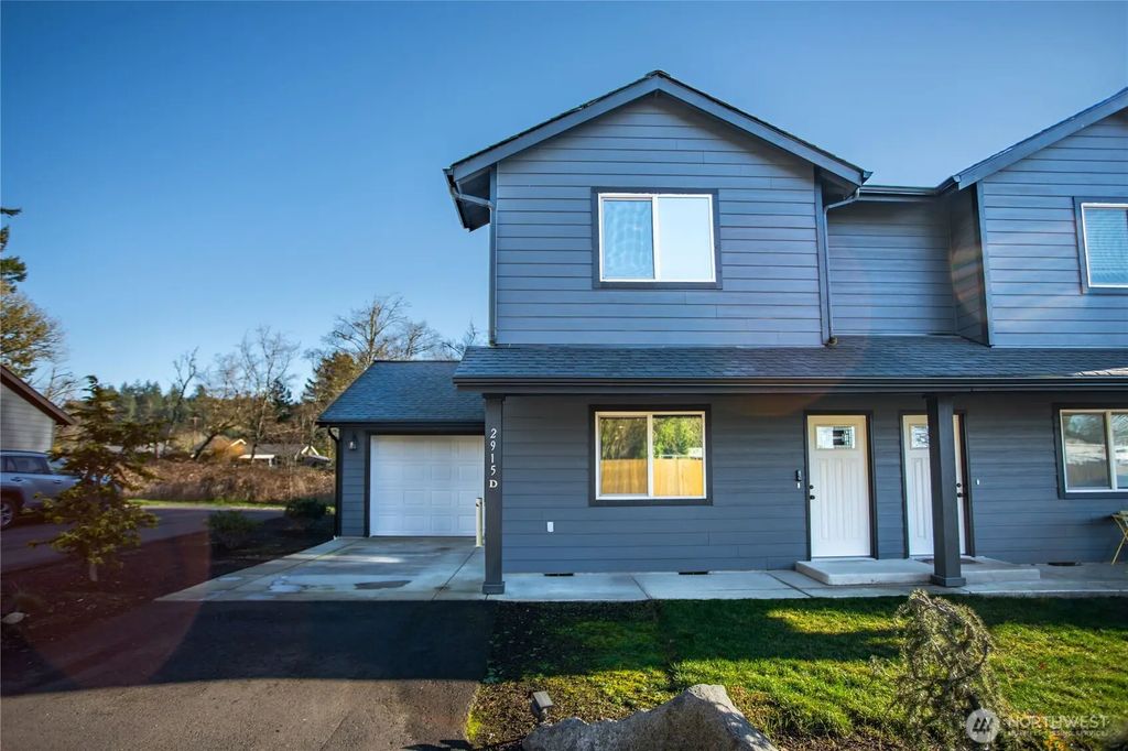 2915 Jackson Highway D, Chehalis