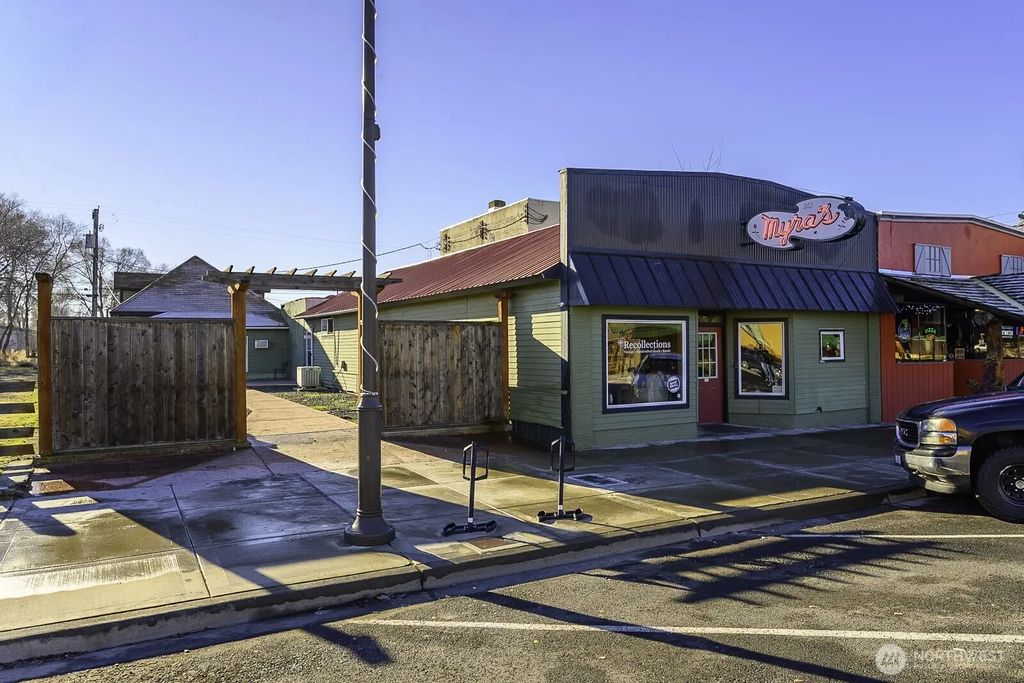 315 E Main Street, Soap Lake