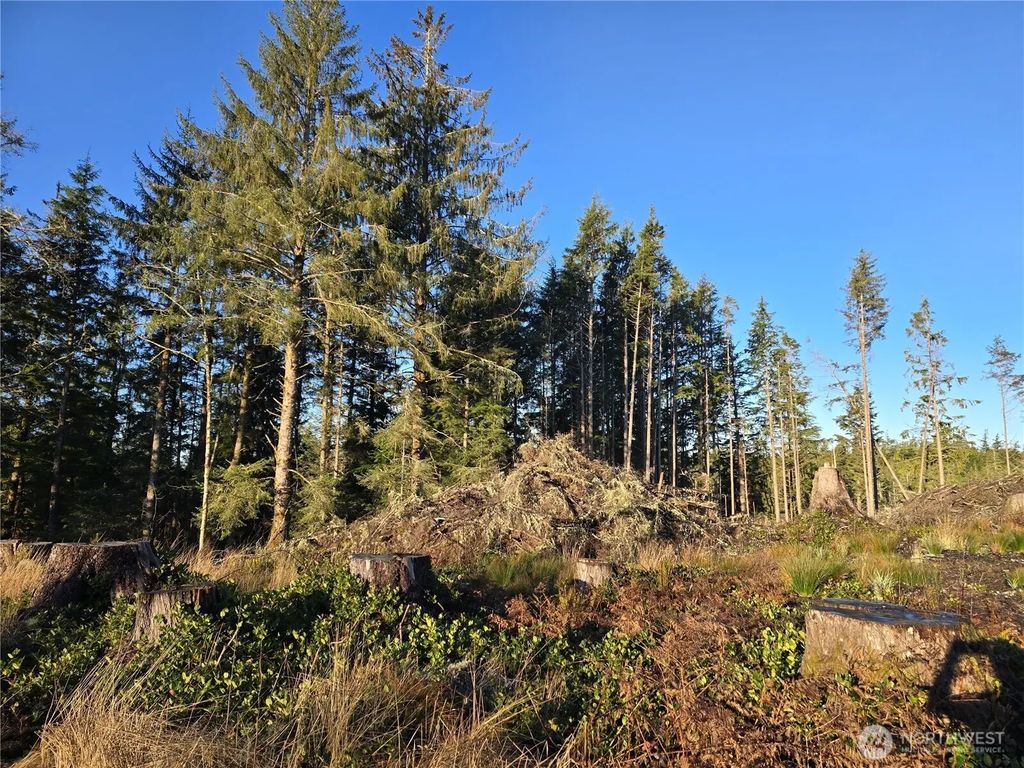 2753 State Route 101, Ilwaco