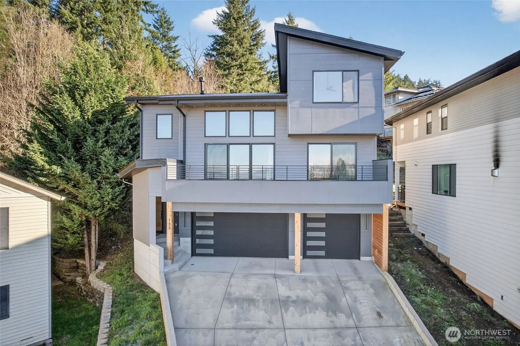 133 Cedar Falls Drive, Kelso