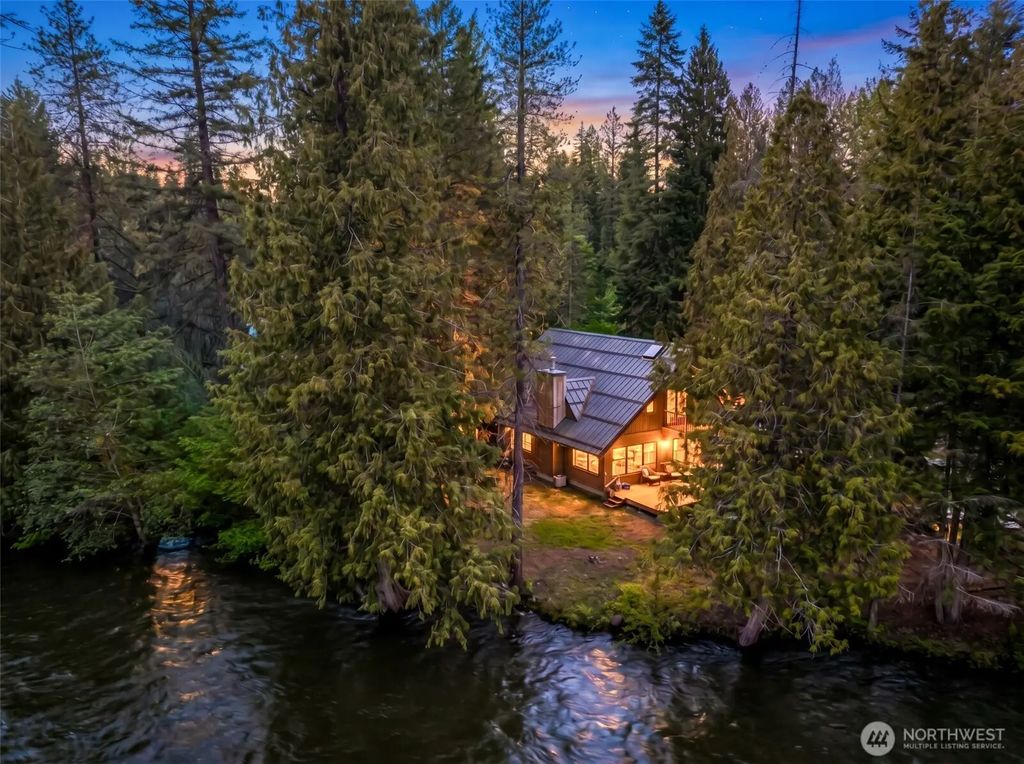 2304 Pine Tree Road, Leavenworth