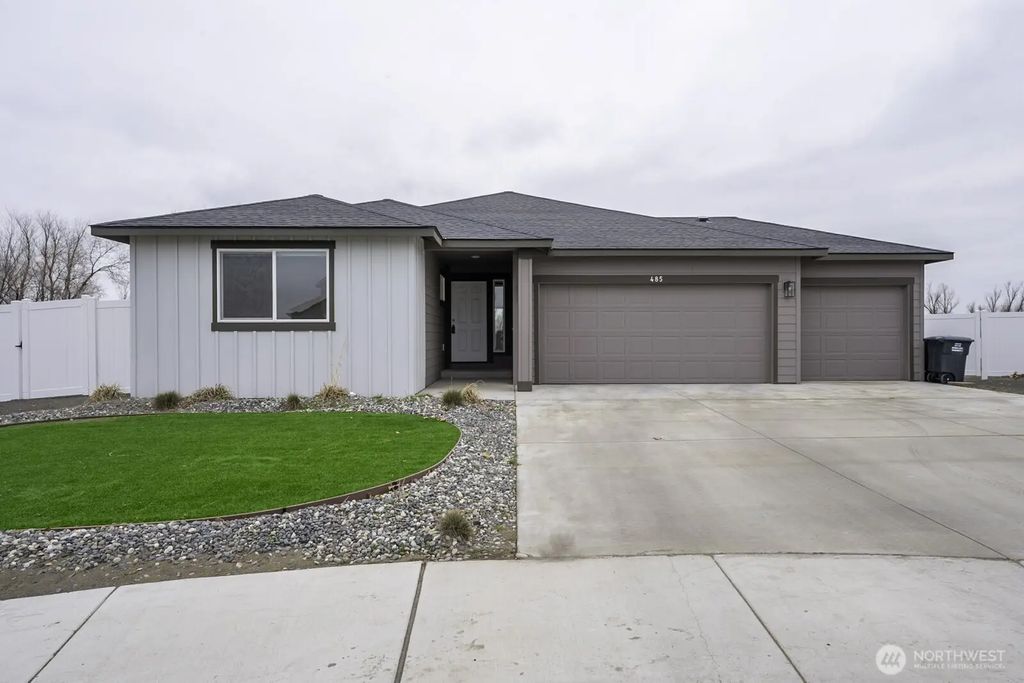 485 N Ruddy Street, Moses Lake