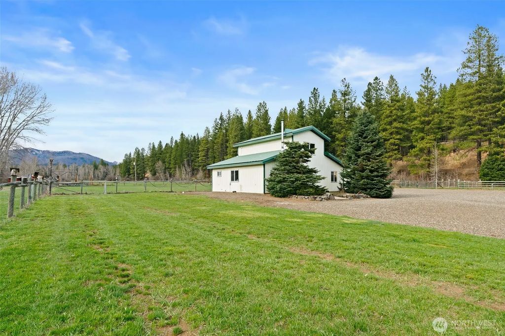 71 Middle Fork Lane, Cle Elum