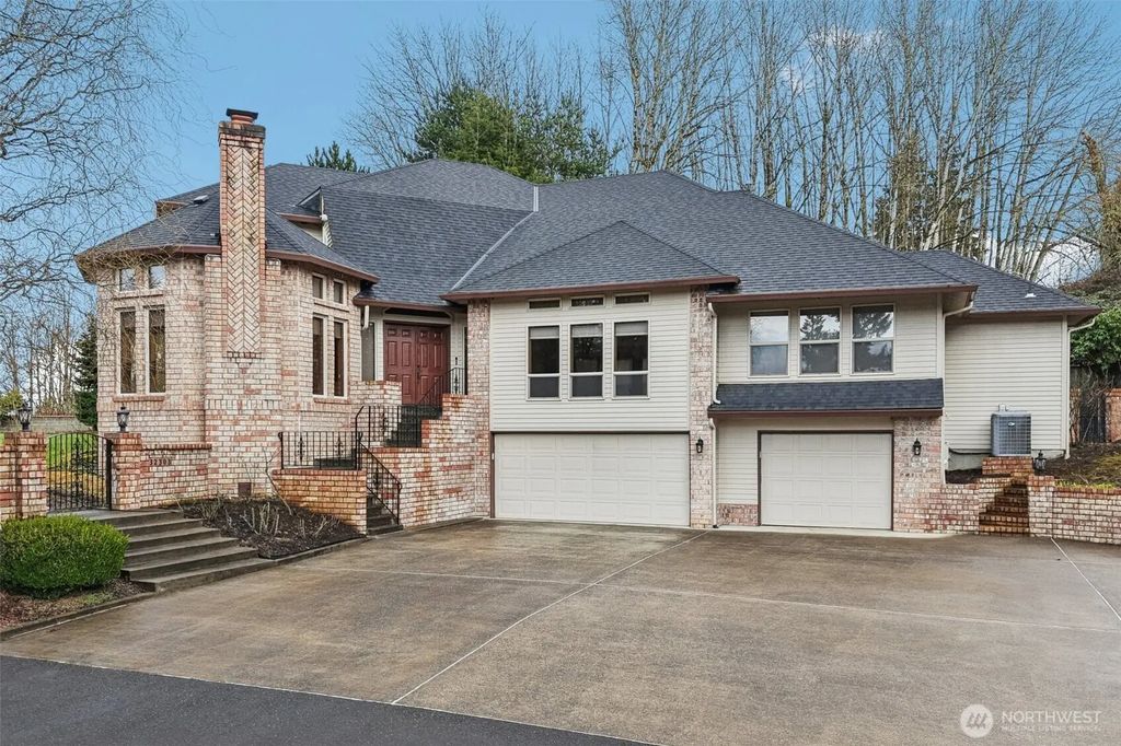 32303 Nw 18th Avenue, Ridgefield