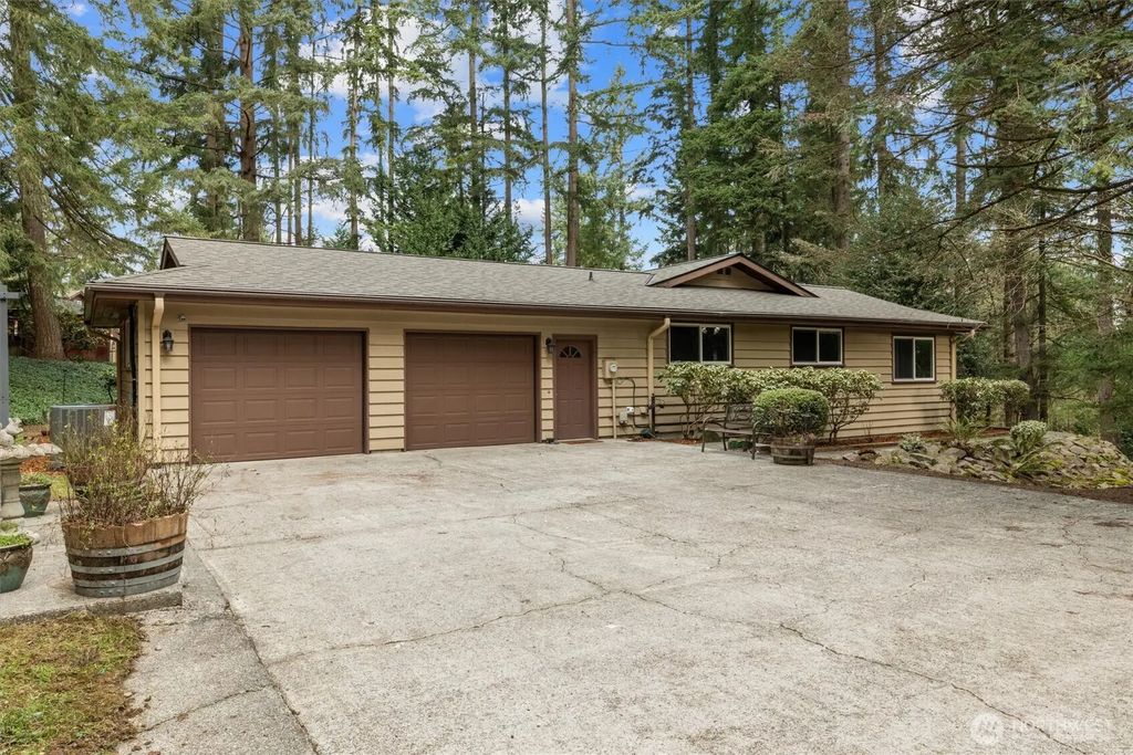 39811 226th Avenue Se, Enumclaw