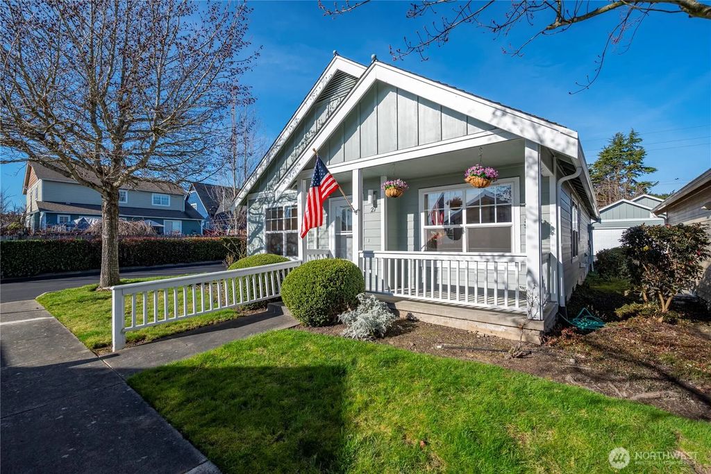 161 W Whidbey Avenue 21, Oak Harbor