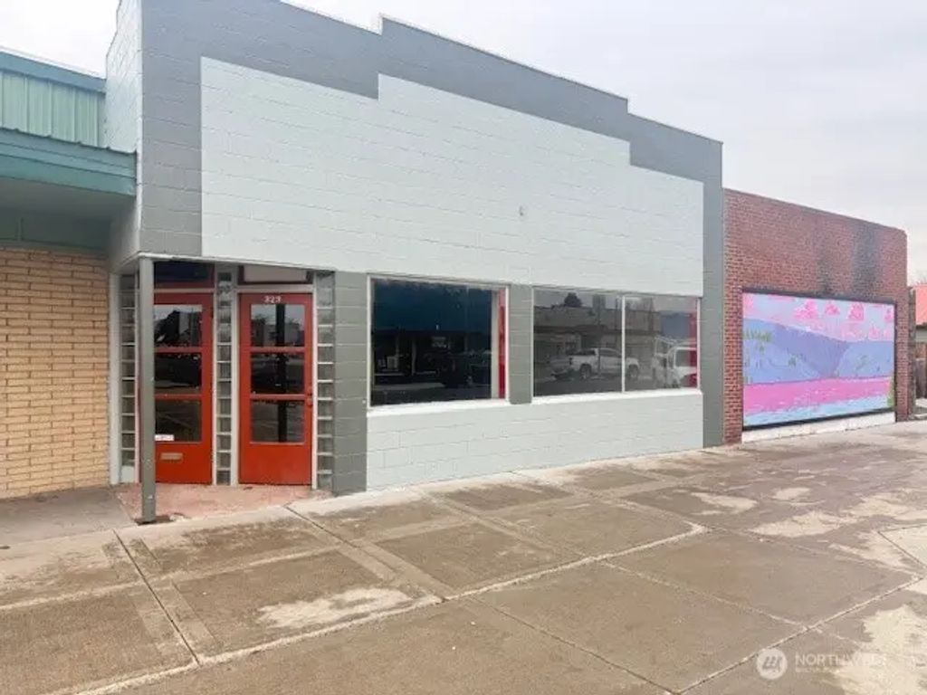323 E Main Street, Soap Lake