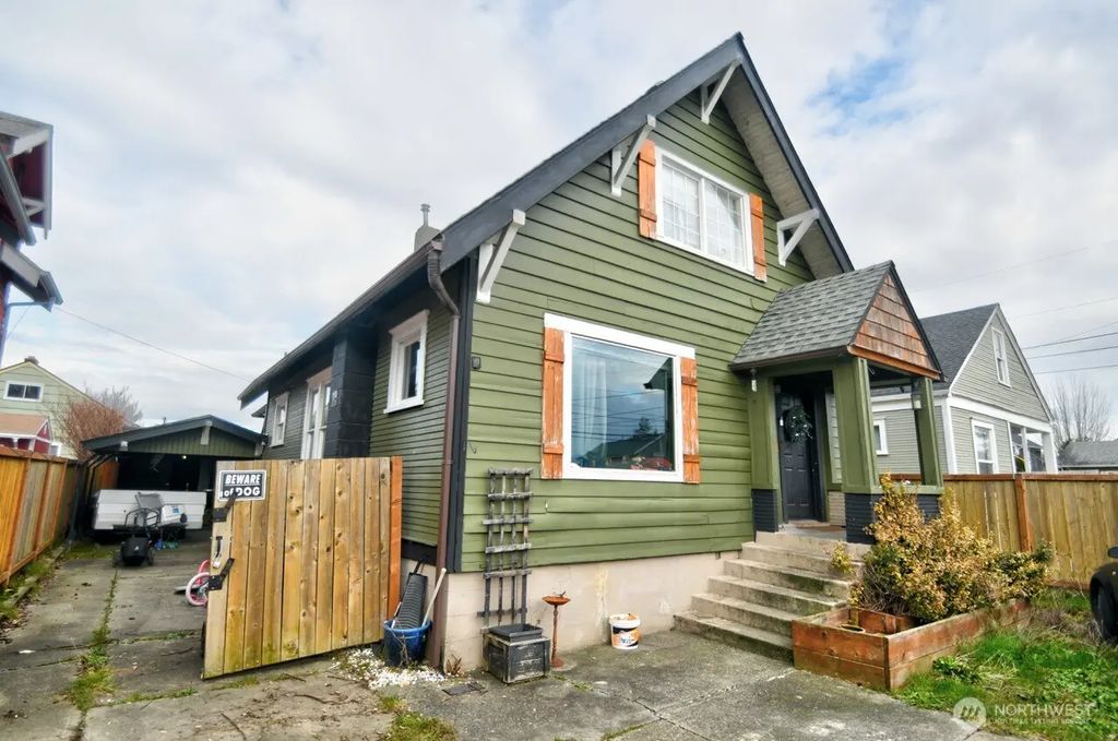 1017 S 48th Street, Tacoma