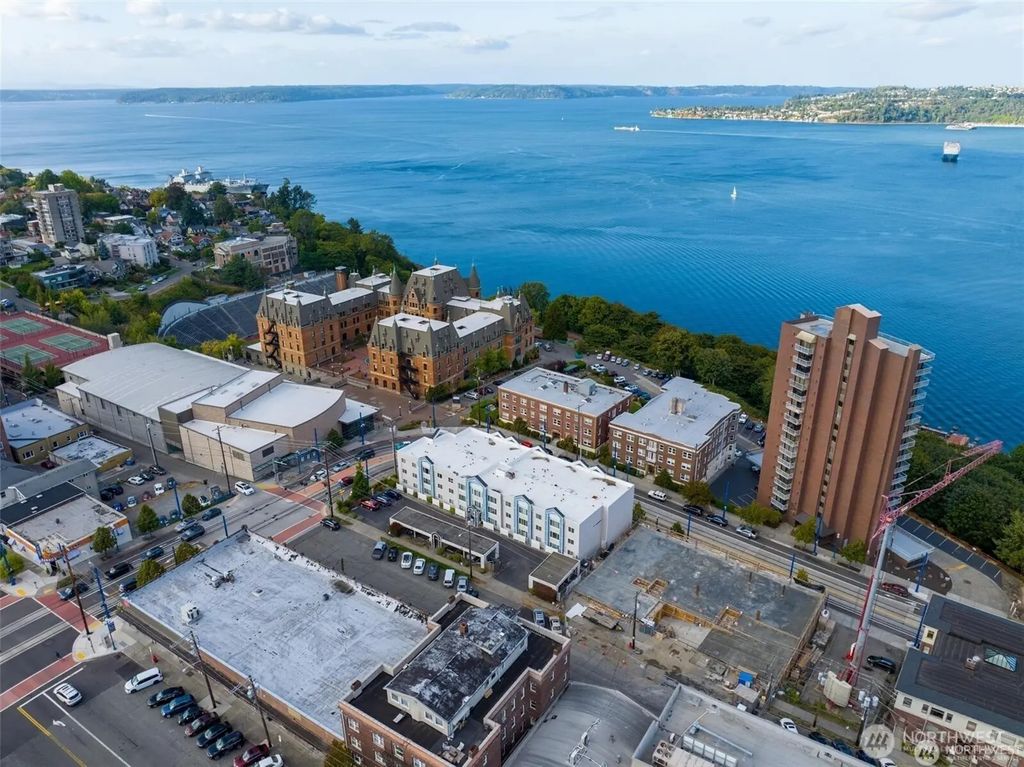 25 N Broadway Street 301, Tacoma