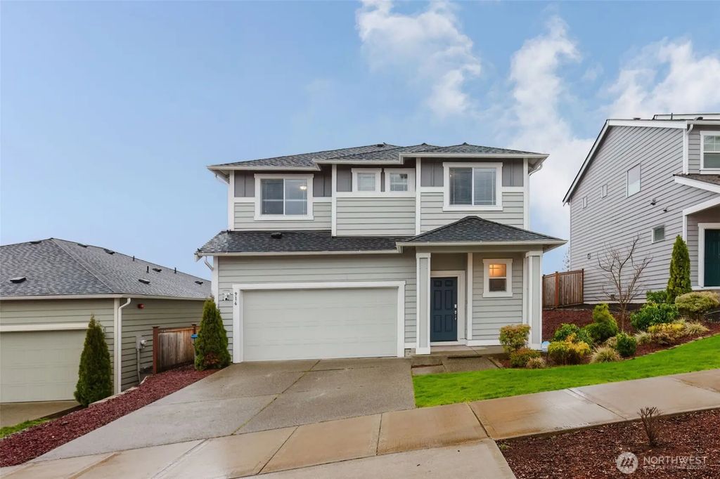 916 Baker Heights Loop, Bremerton