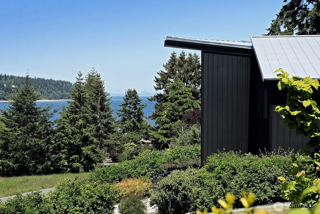 1649 Stewart Road, Freeland