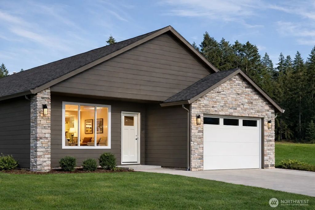 628 Prominence Street, Winlock