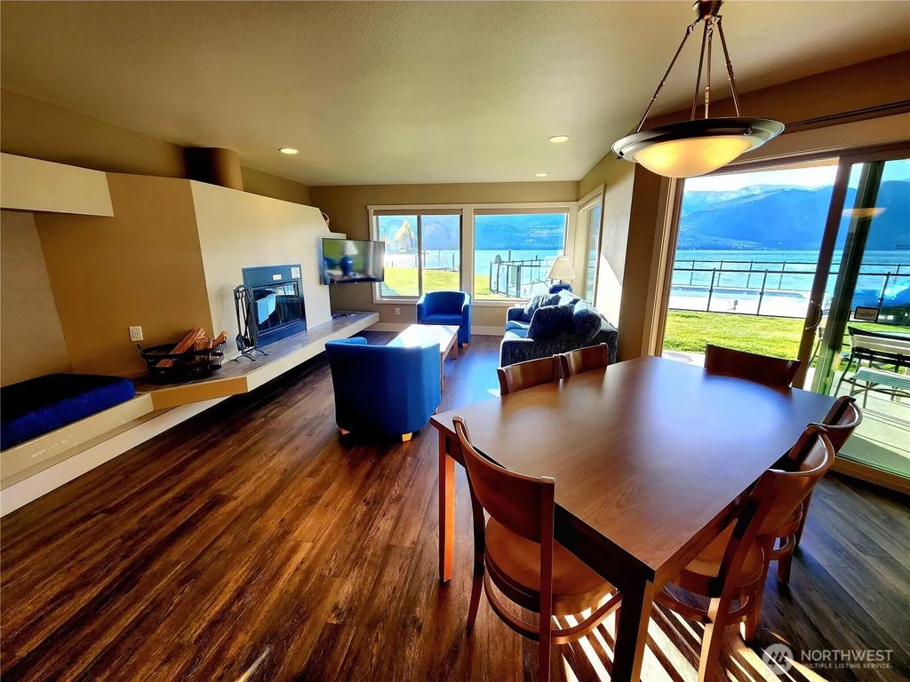 1 Lakeside 704-h, Manson