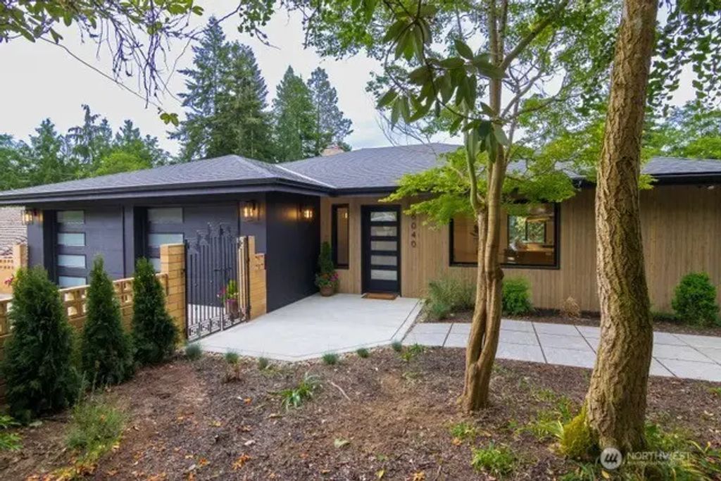 16040 36th Avenue Ne, Lake Forest Park