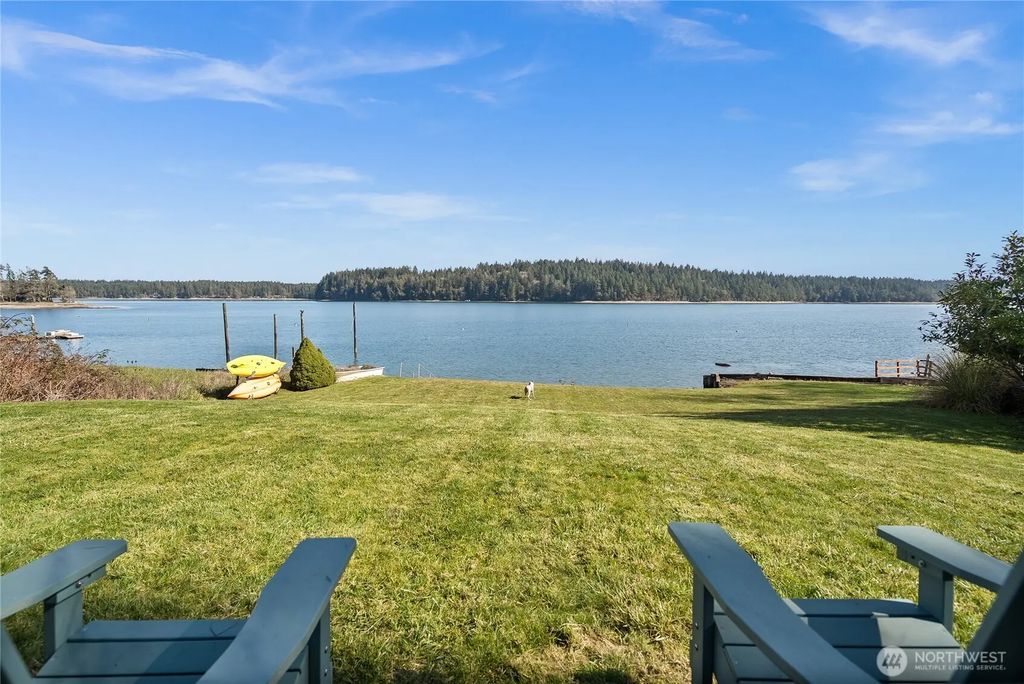 91 E Franjo Beach Drive, Shelton