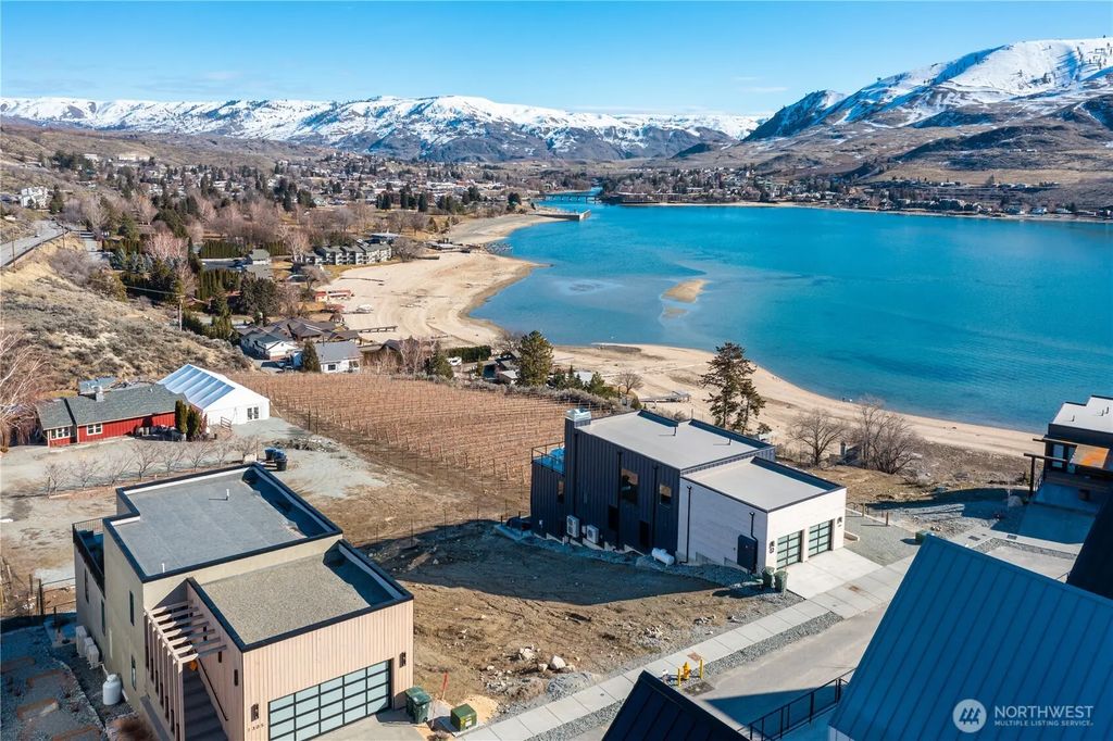 1307 Dragonfly Court, Chelan