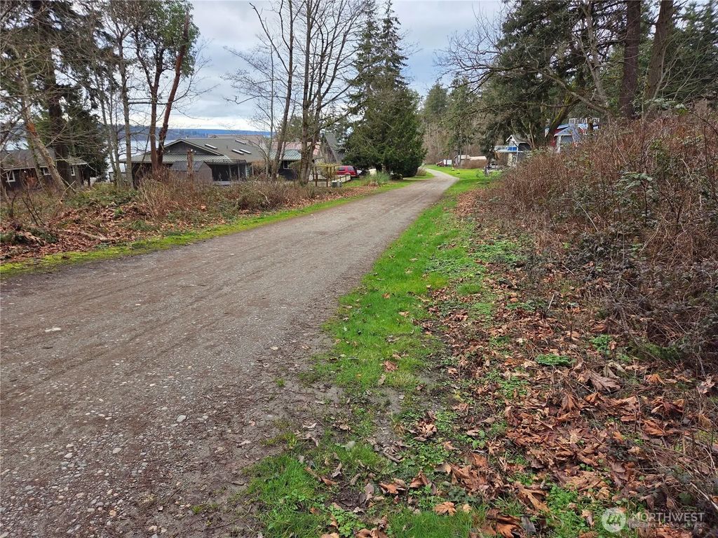 103 B Whidbey Island Drive, Hat Island