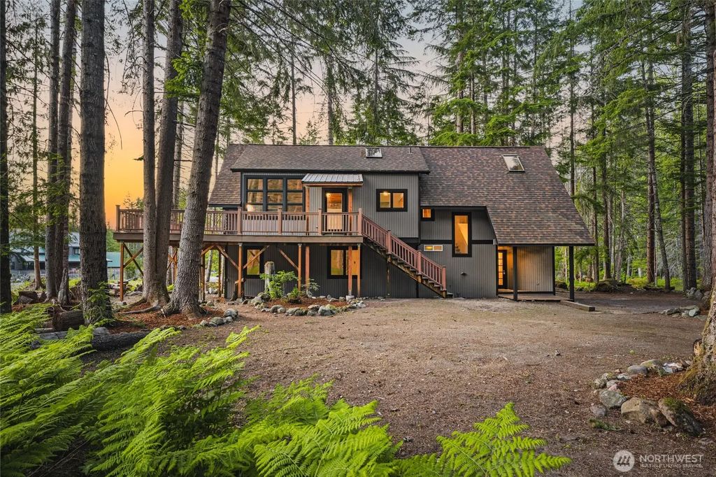 17118 Riverview Way E, Enumclaw