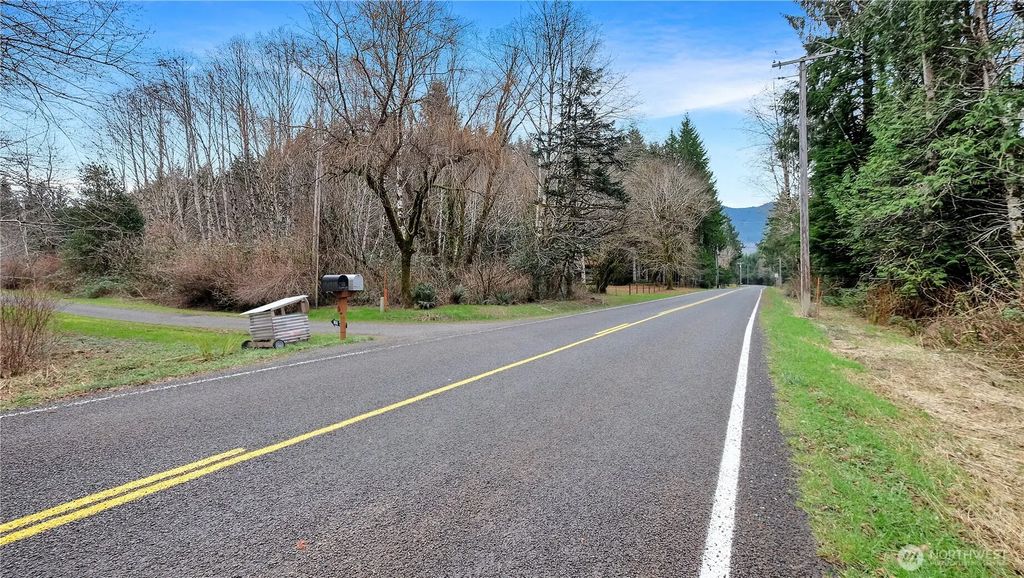 Barber Road, Sekiu
