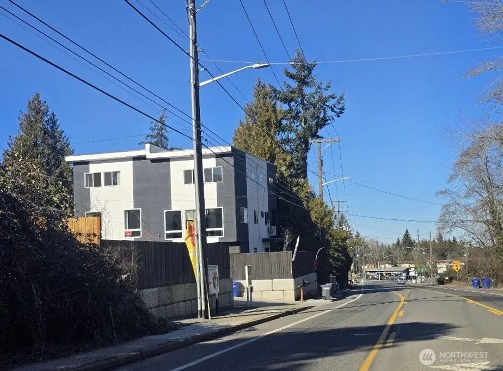 12149 Des Moines Memorial Drive S, Seattle