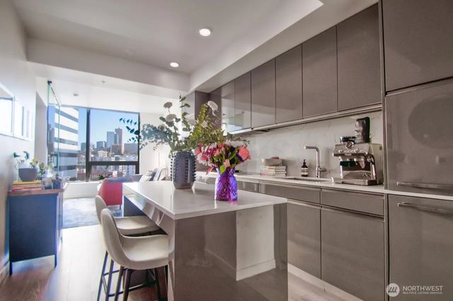 1808 Minor Avenue 1700, Seattle