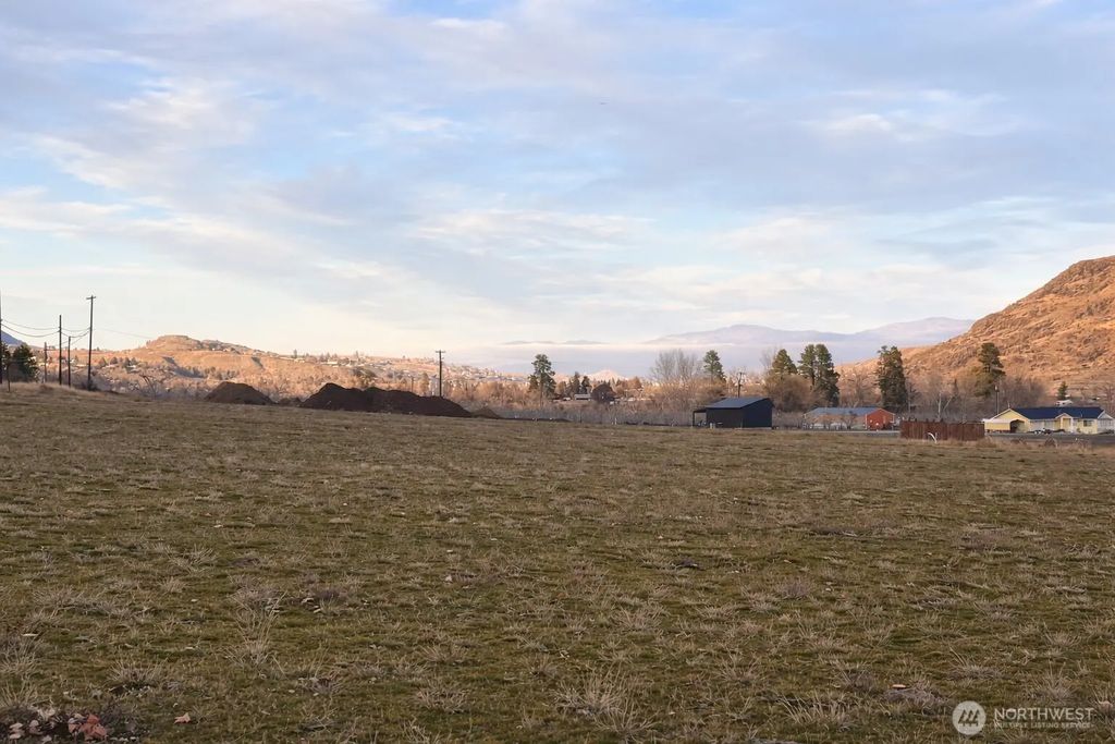 Chinook Point Lane, Okanogan