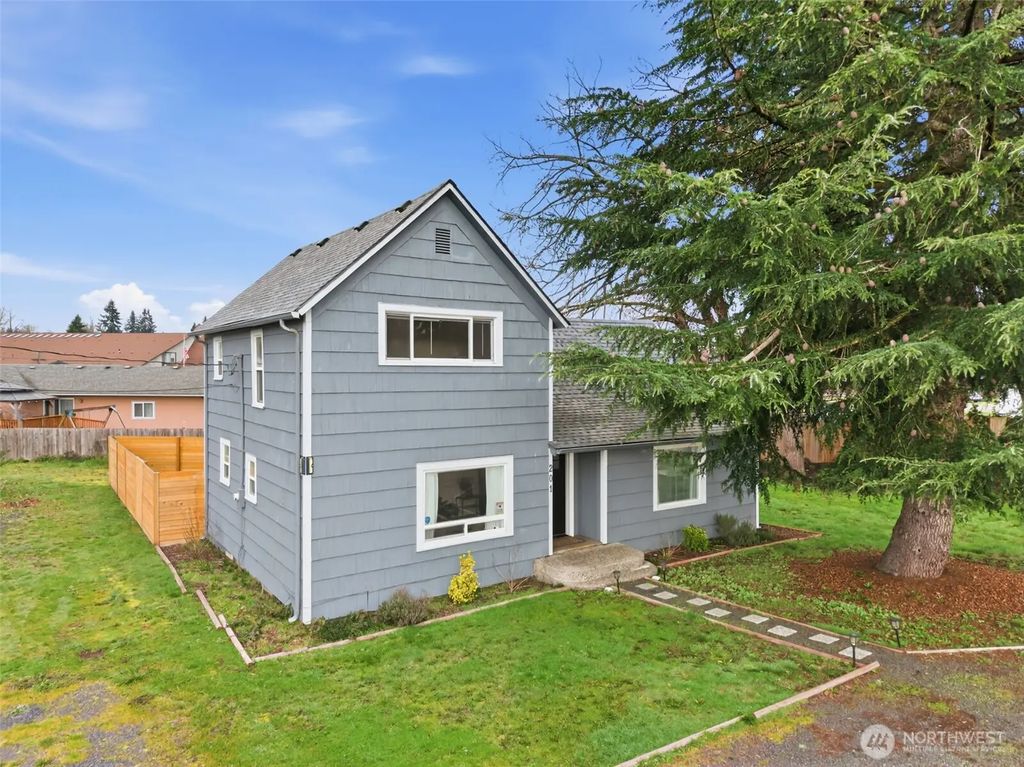 201 Tilley Avenue, Centralia