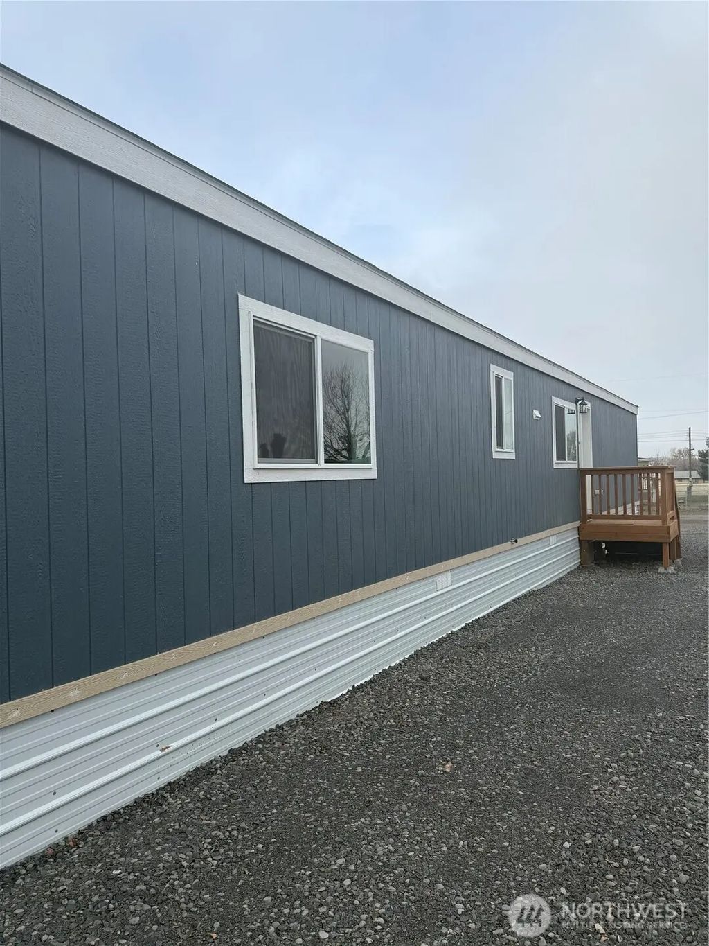 200 W Hawthorne Street 32, Connell