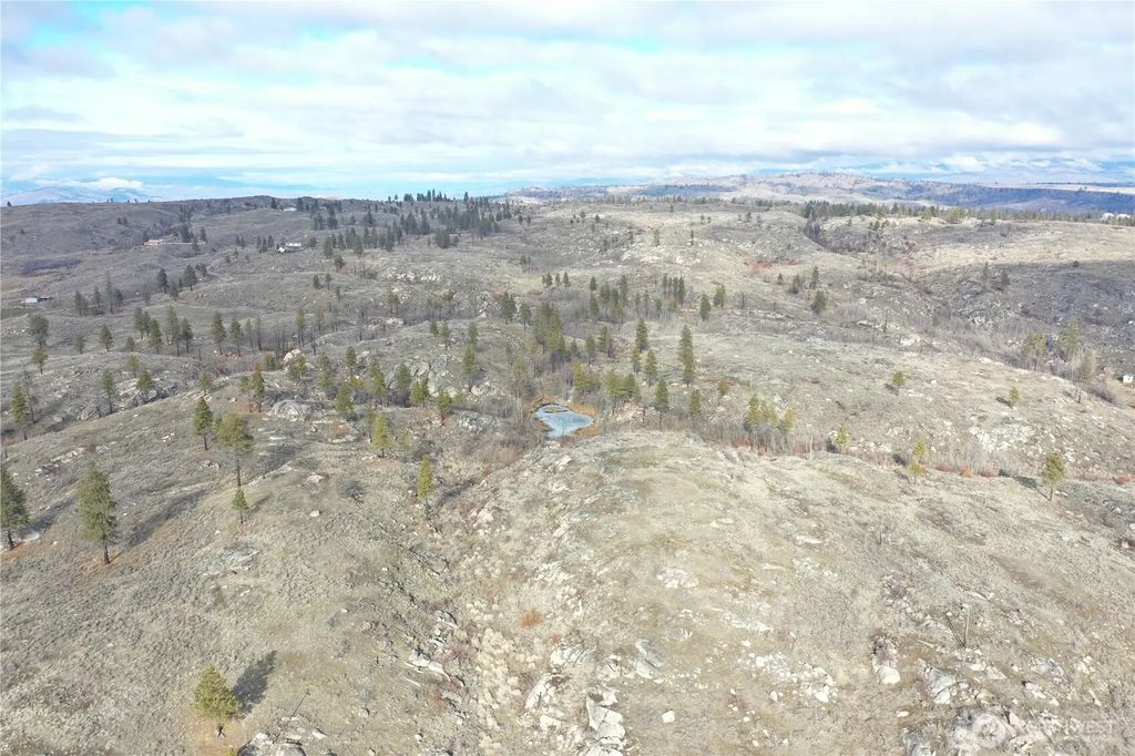 372 C Cameron Lake Loop Road, Okanogan