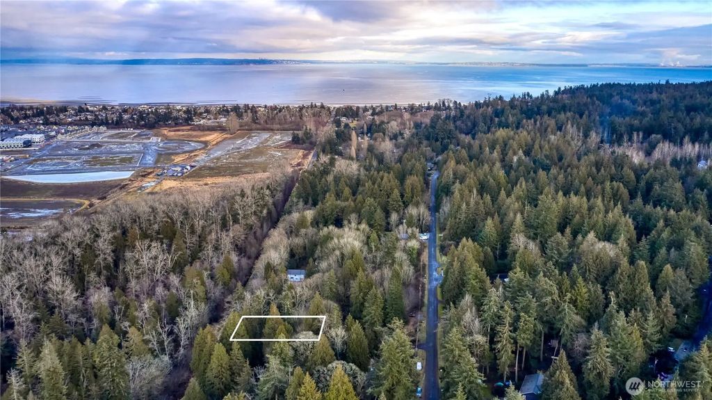 25 Roosevelt Road, Point Roberts